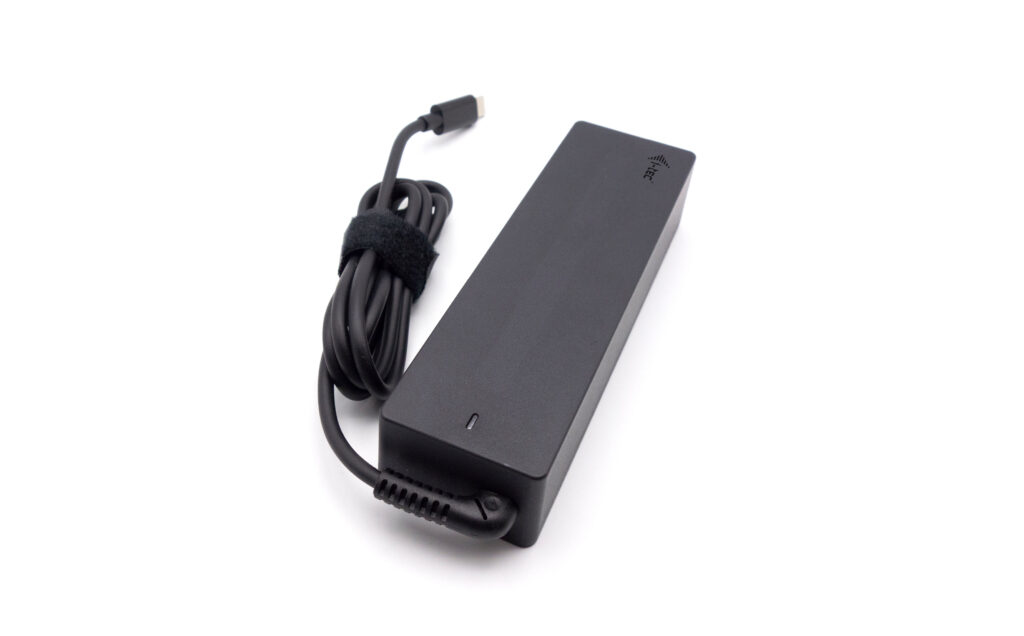 i-tec Universal Charger